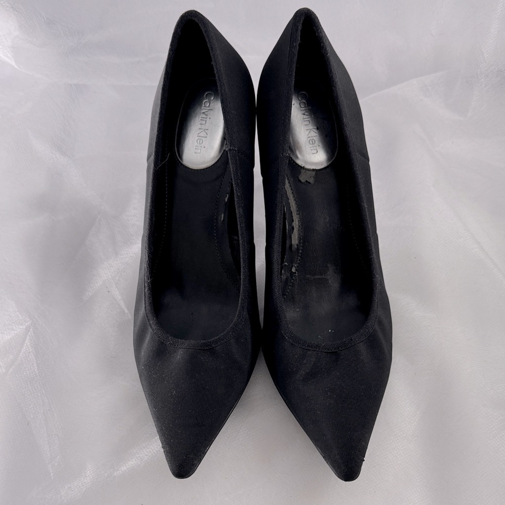 Calvin Klein stretch fabric pump sz 7